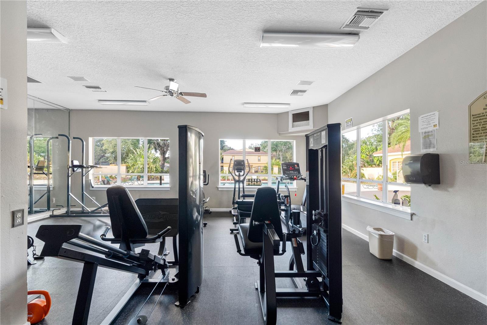 5608 PINNACLE HEIGHTS CIR #303