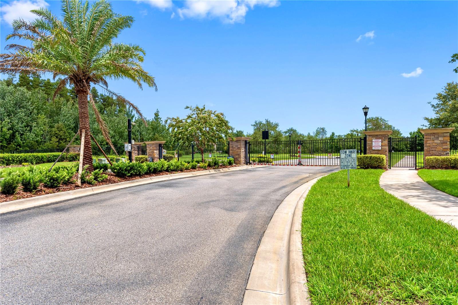 19343 PADDOCK VIEW DR