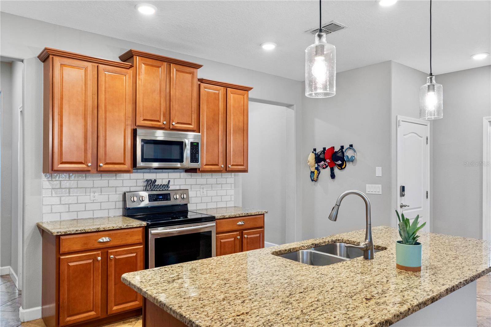 19343 PADDOCK VIEW DR