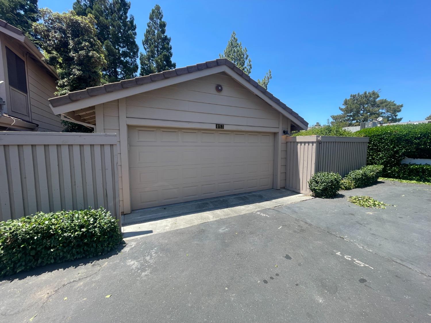 8153 Rose Vine Lane