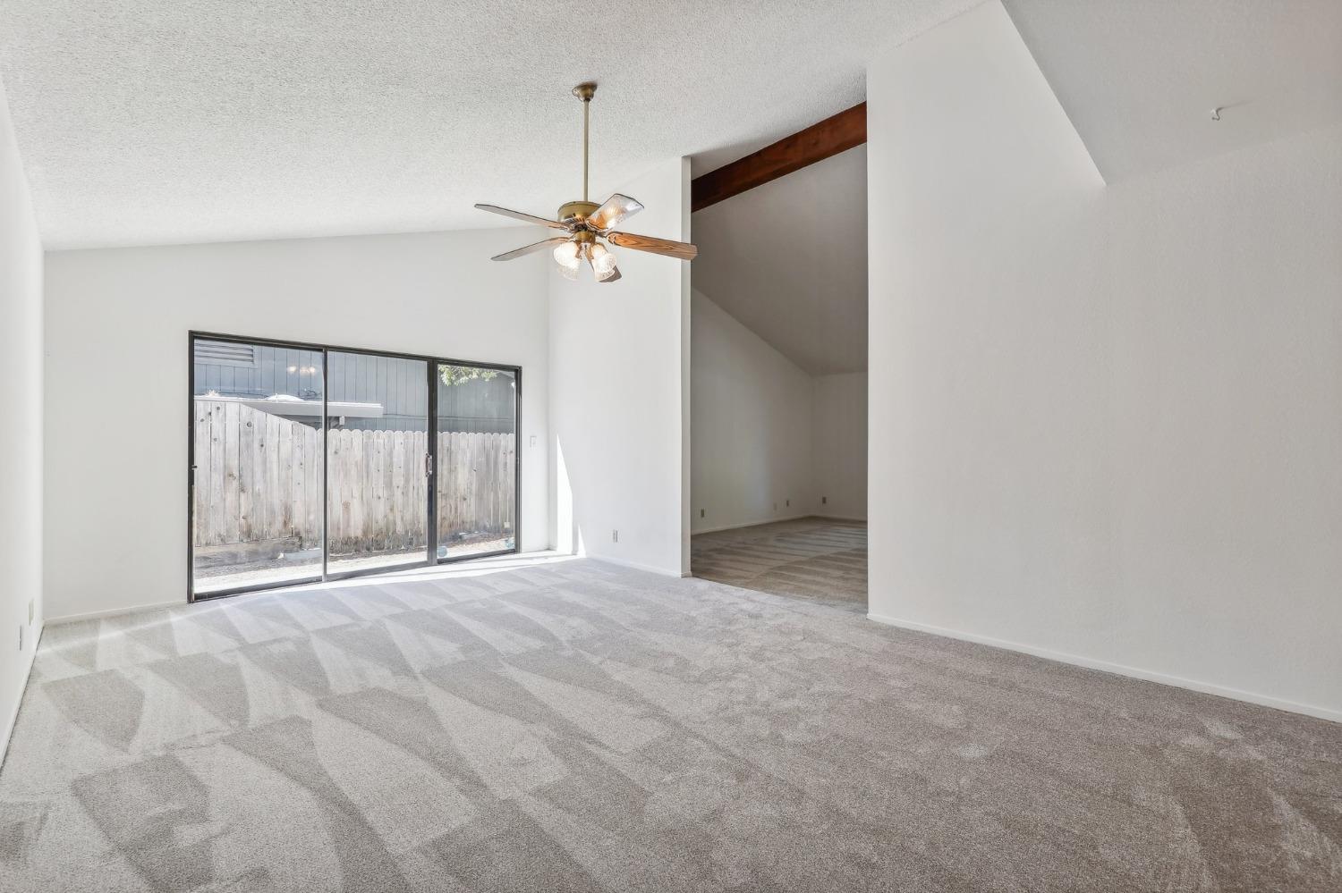 6870 Folsom Oaks Court