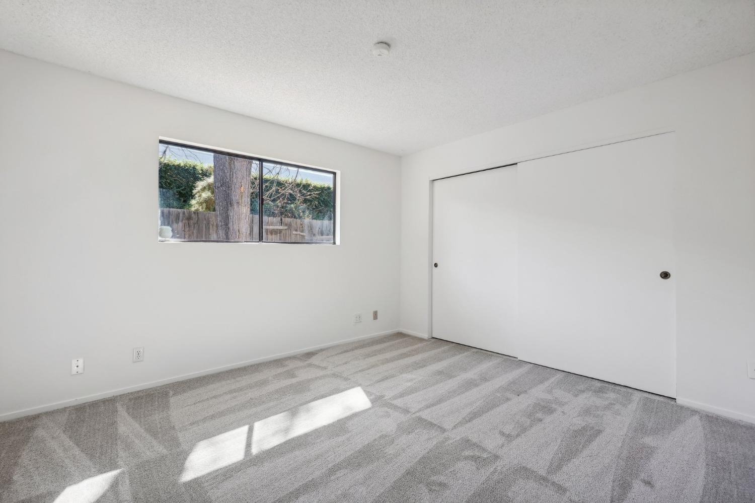 6870 Folsom Oaks Court