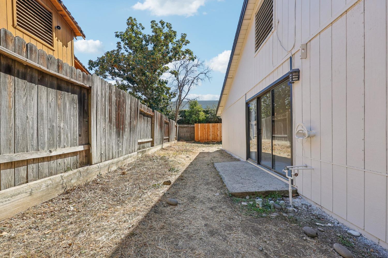 6870 Folsom Oaks Court