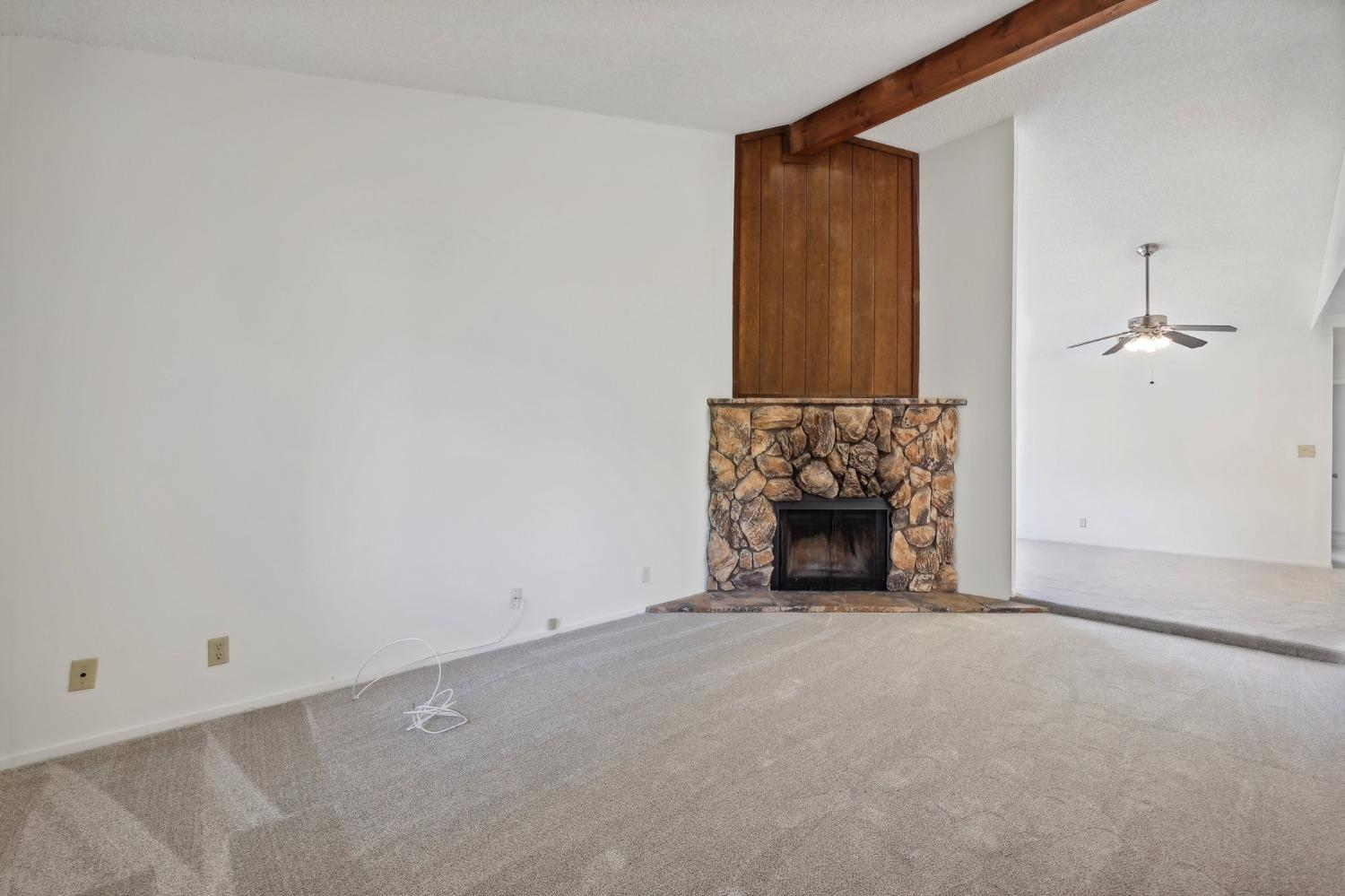 6870 Folsom Oaks Court