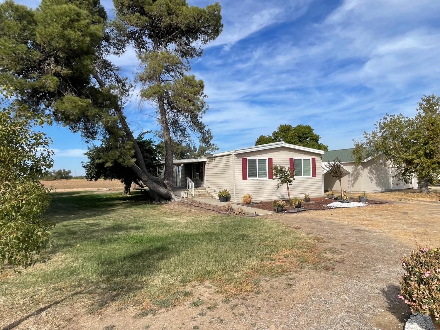 4096 Sycamore Lane