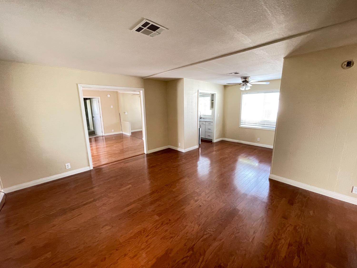 4096 Sycamore Lane