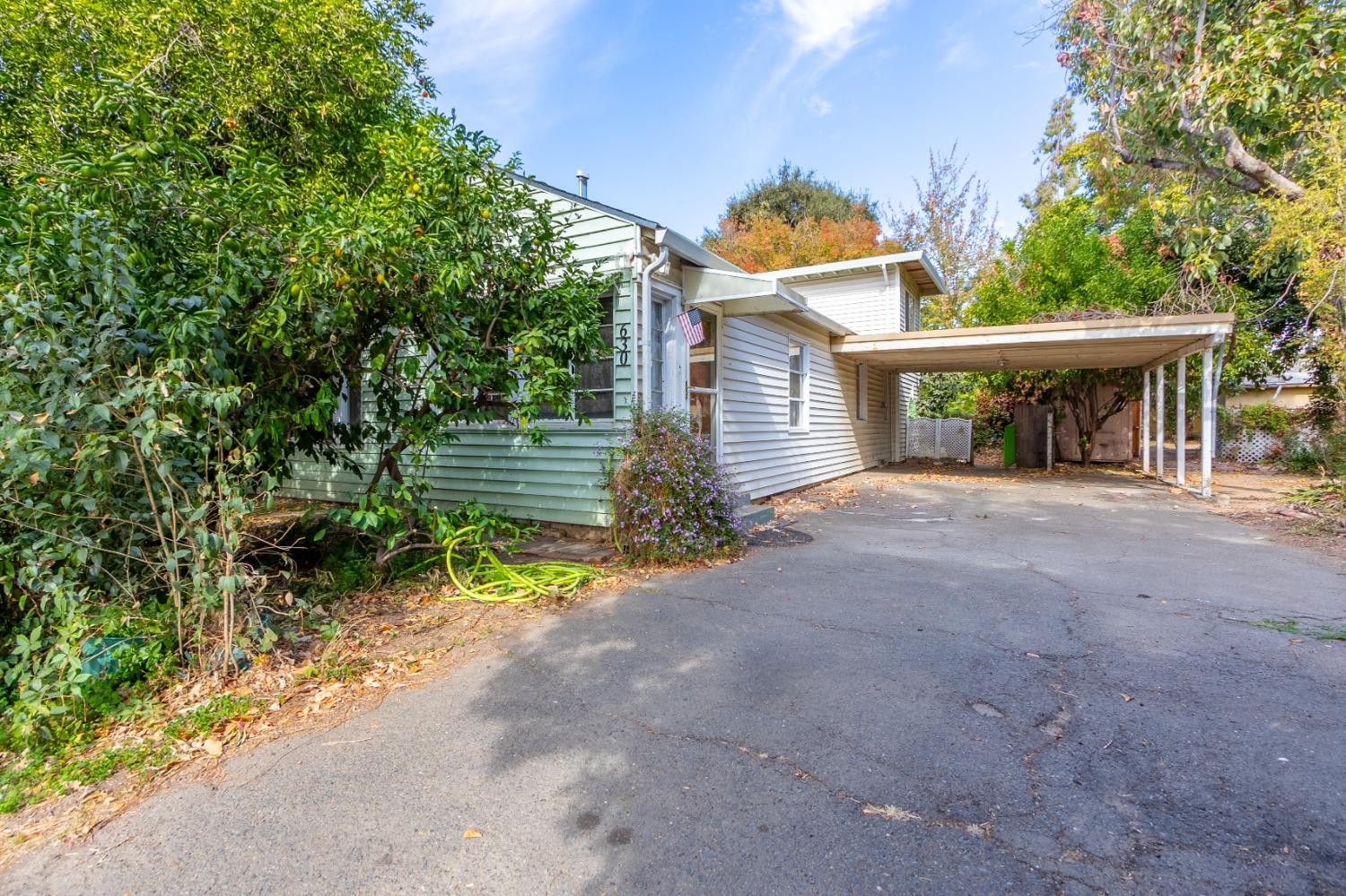 628 James Street