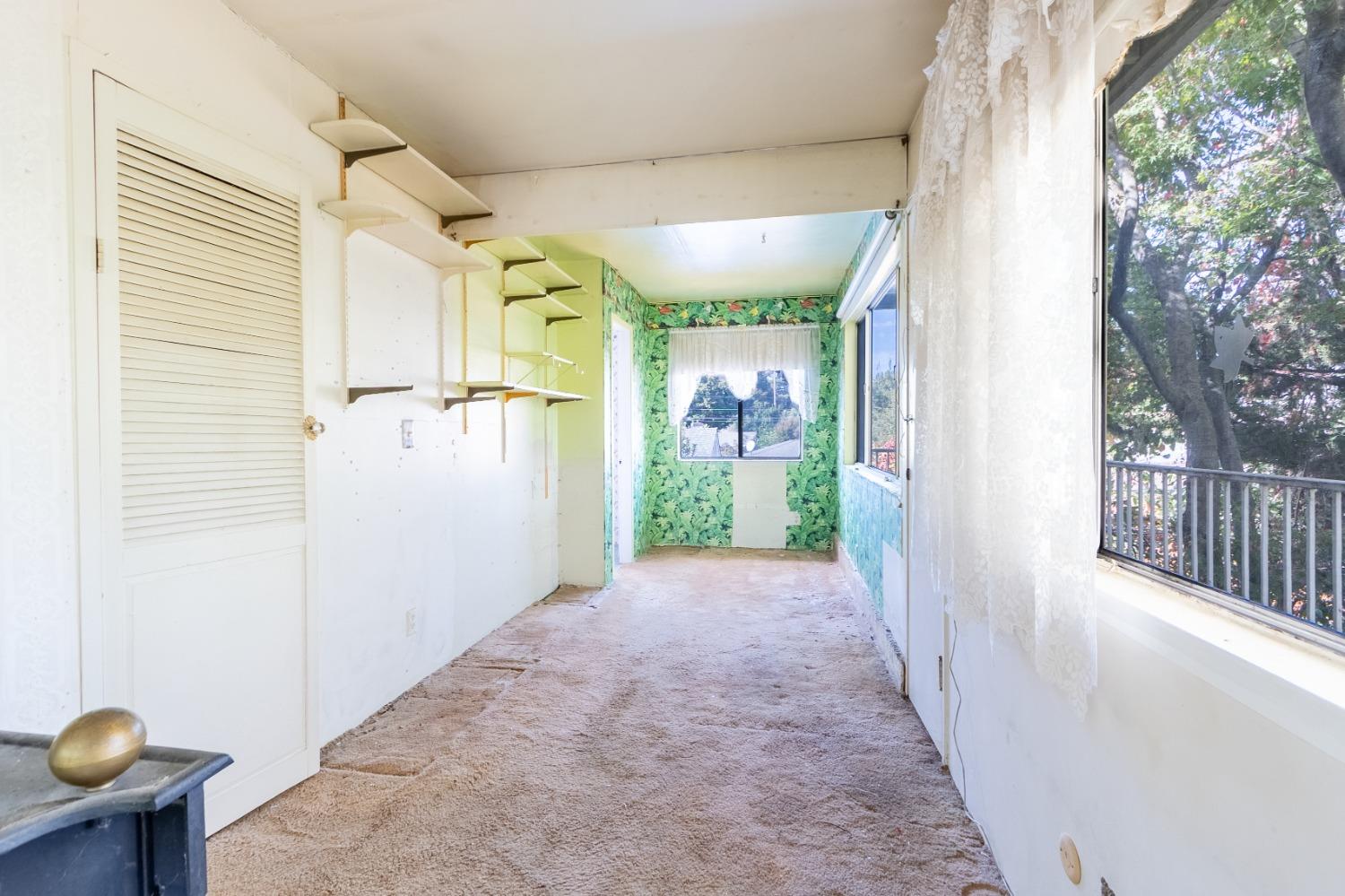628 James Street