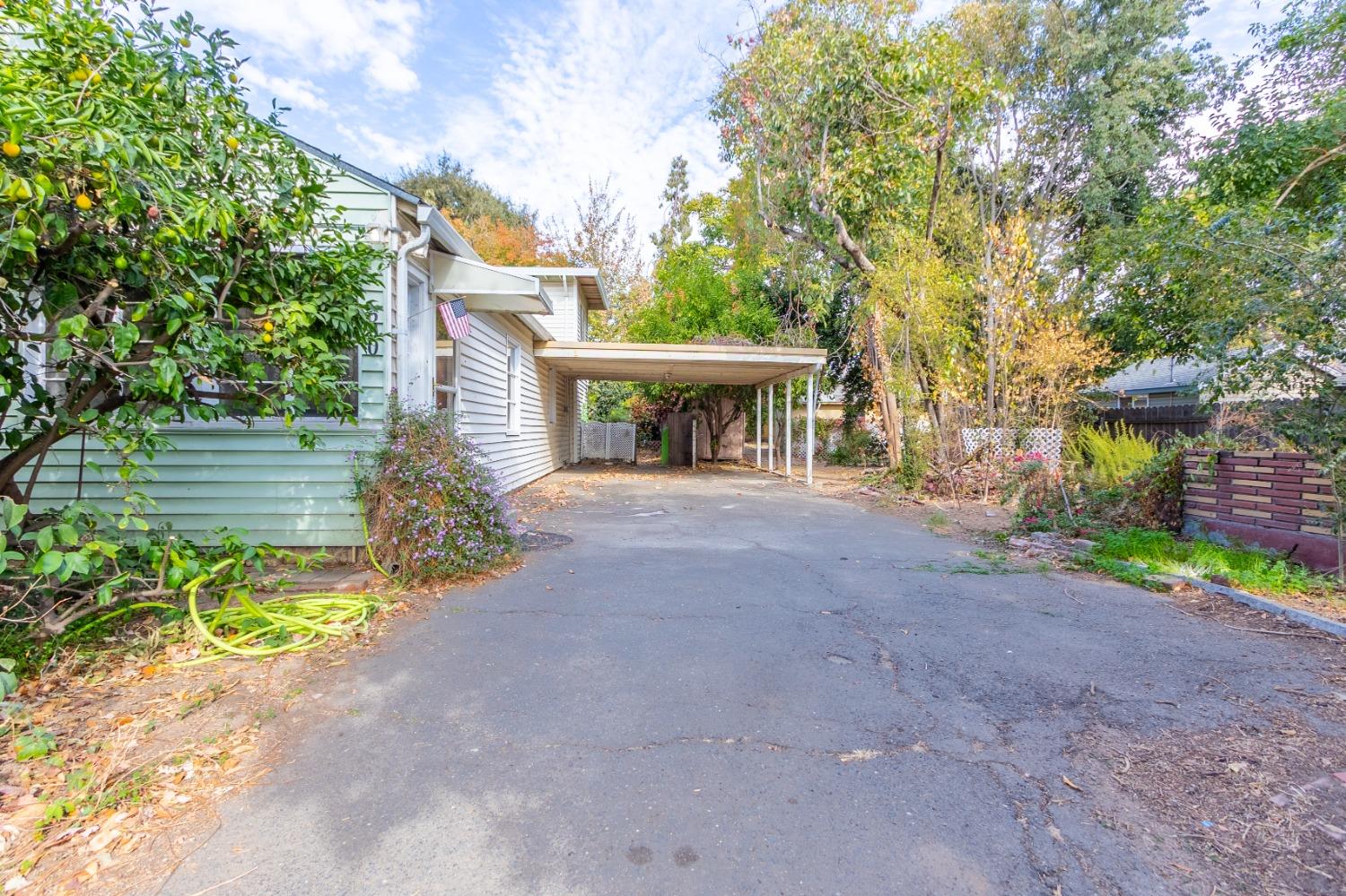 628 James Street