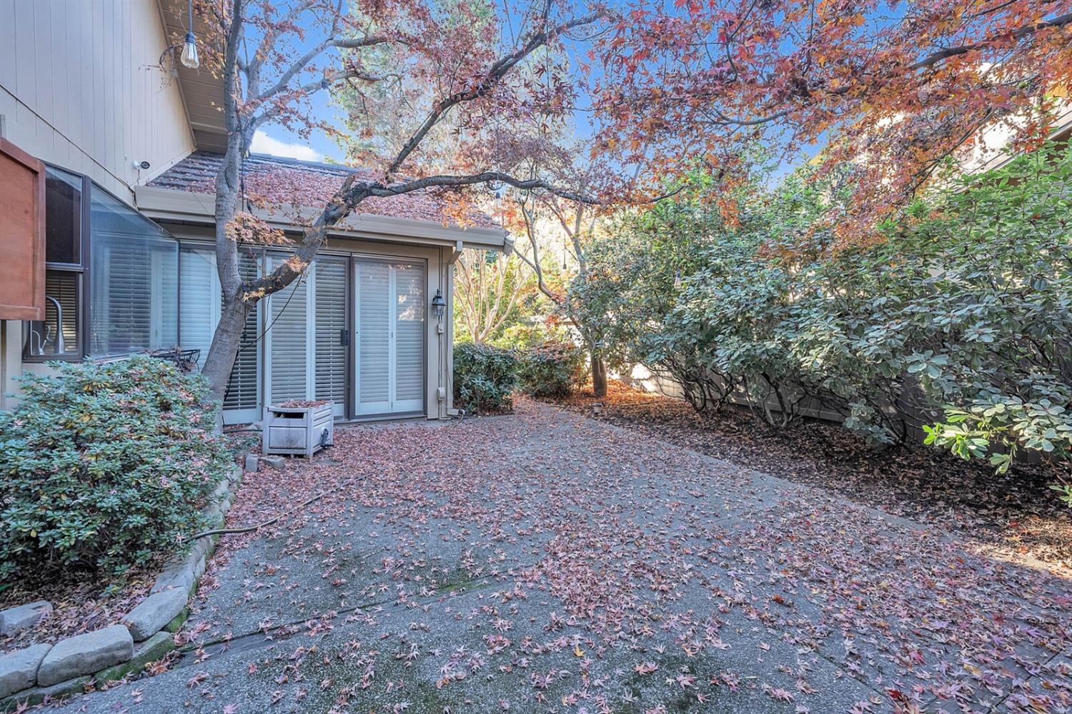 11319 Mother Lode Circle