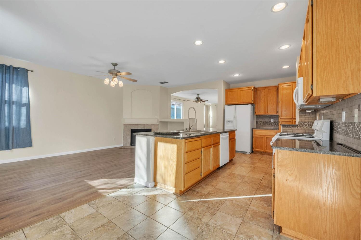 1960 Larkflower Way