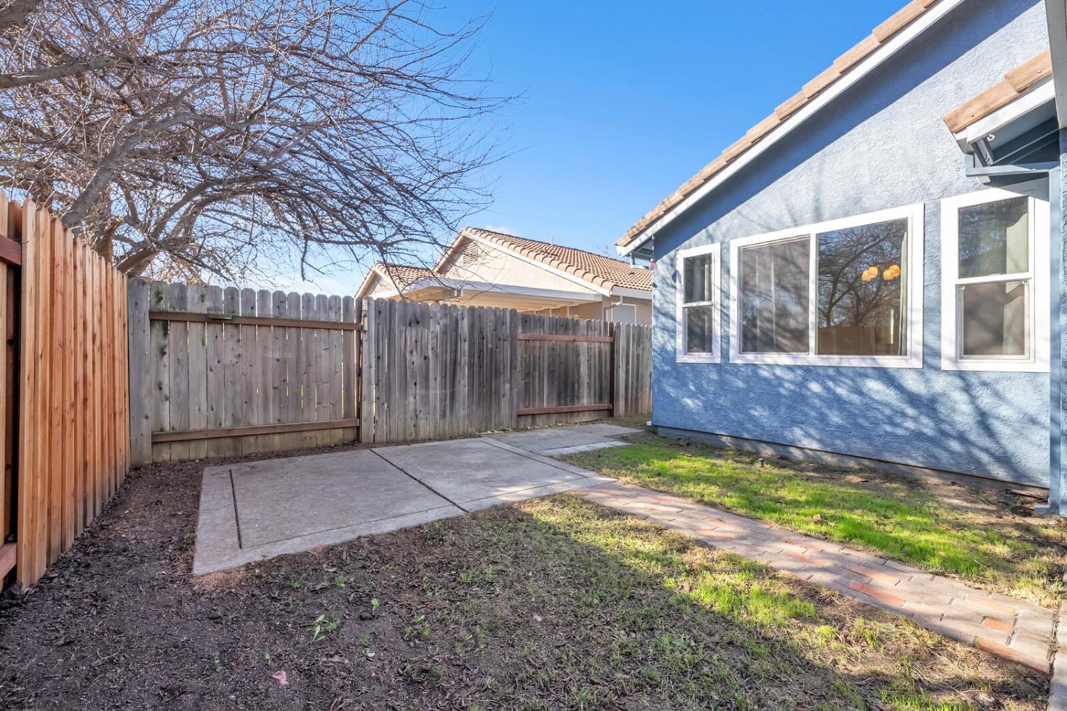 1960 Larkflower Way