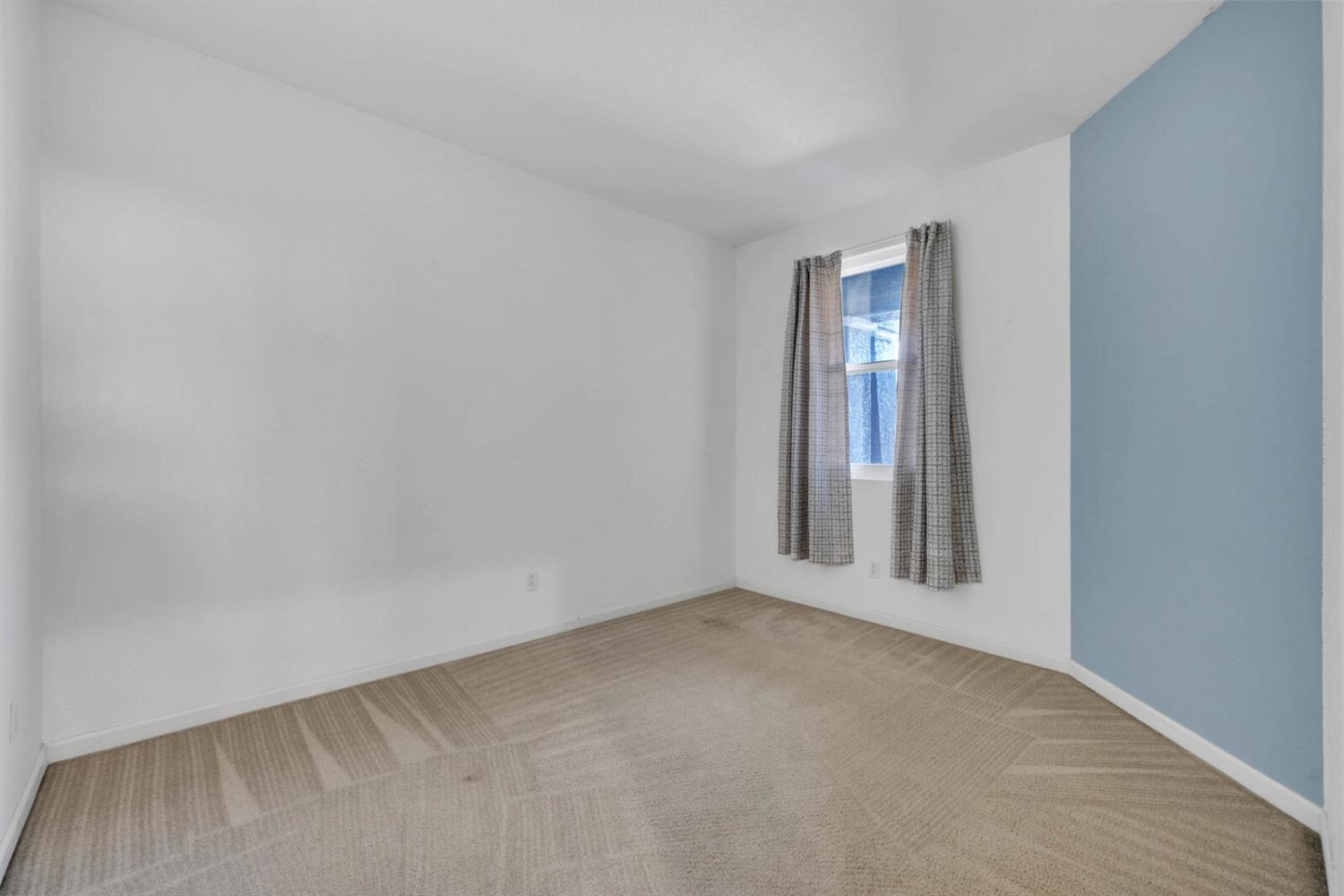 1960 Larkflower Way