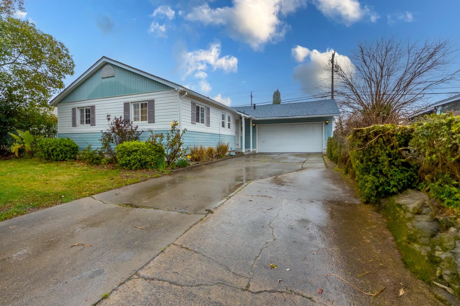 1801 Ferran Avenue