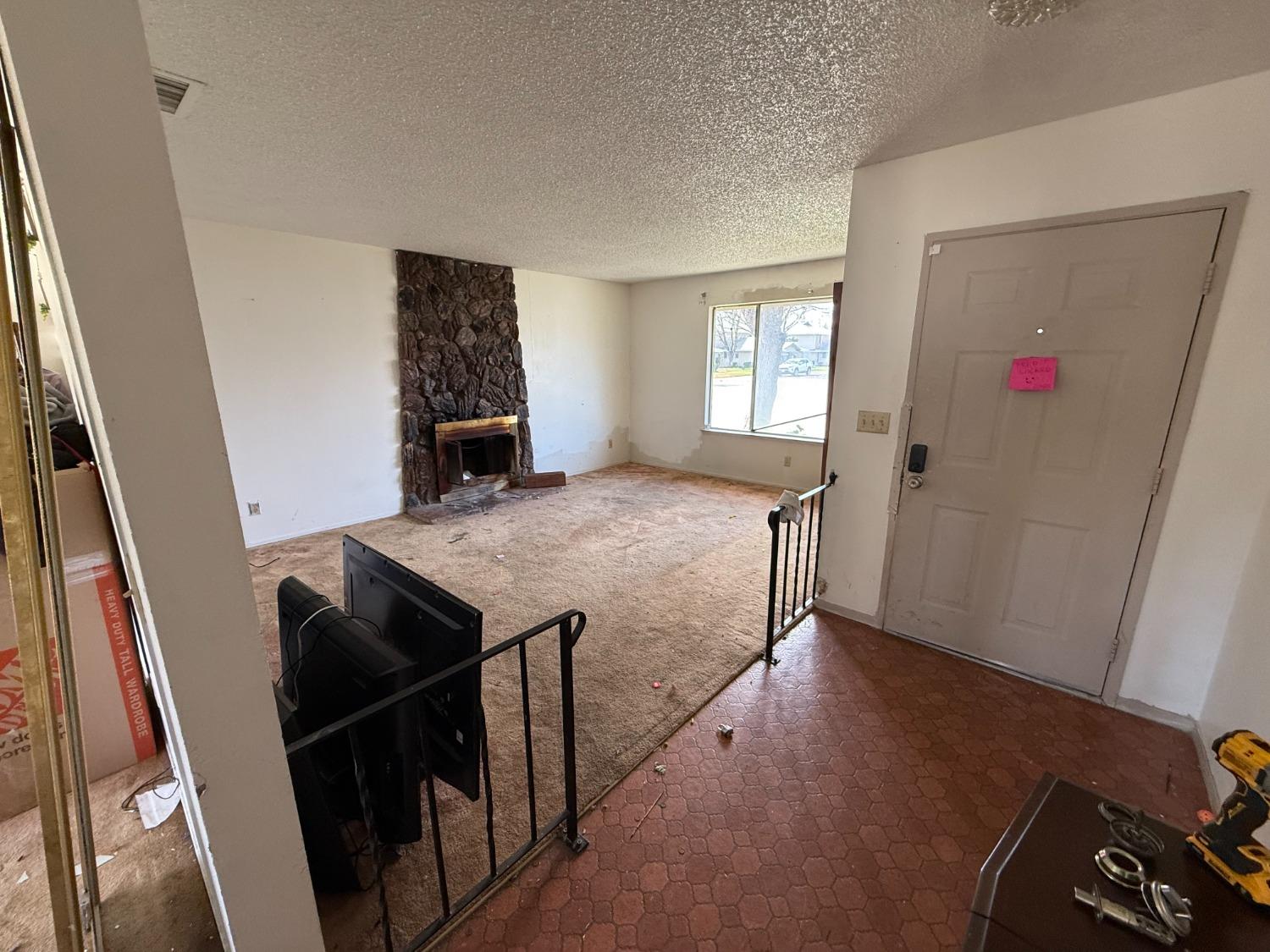 6200 Carlow Drive