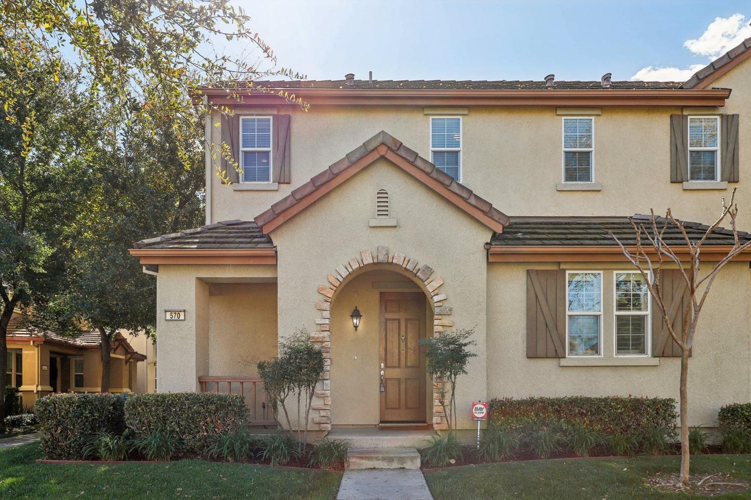 570 Wapello Circle