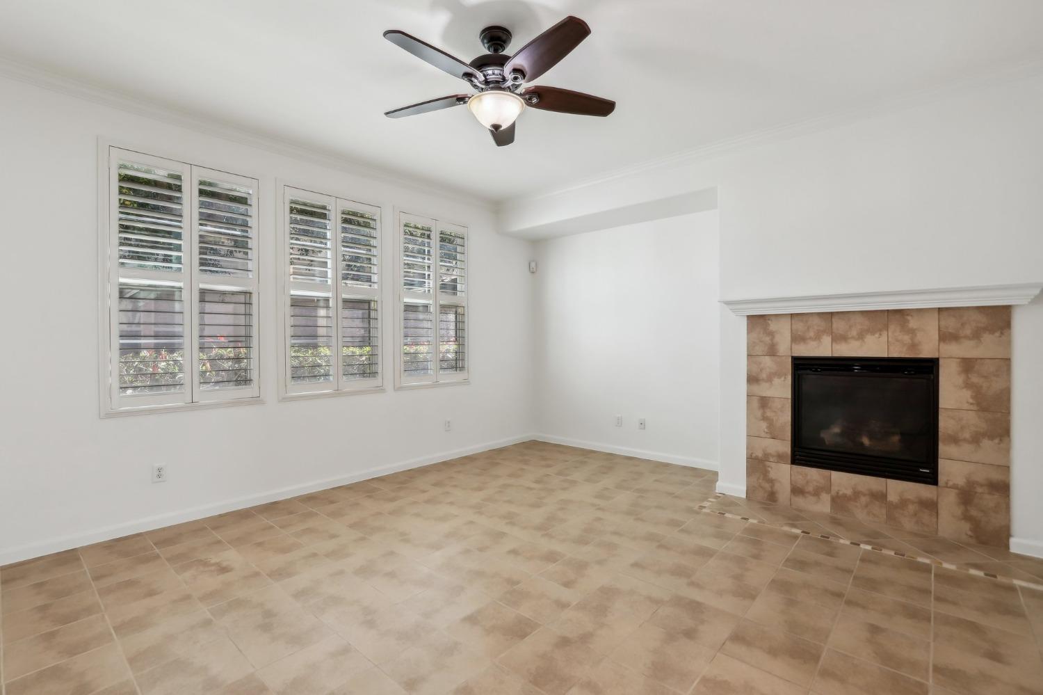 570 Wapello Circle