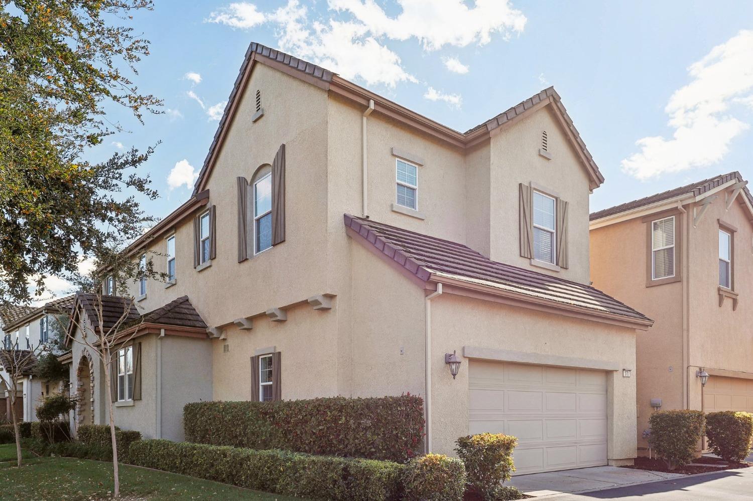 570 Wapello Circle