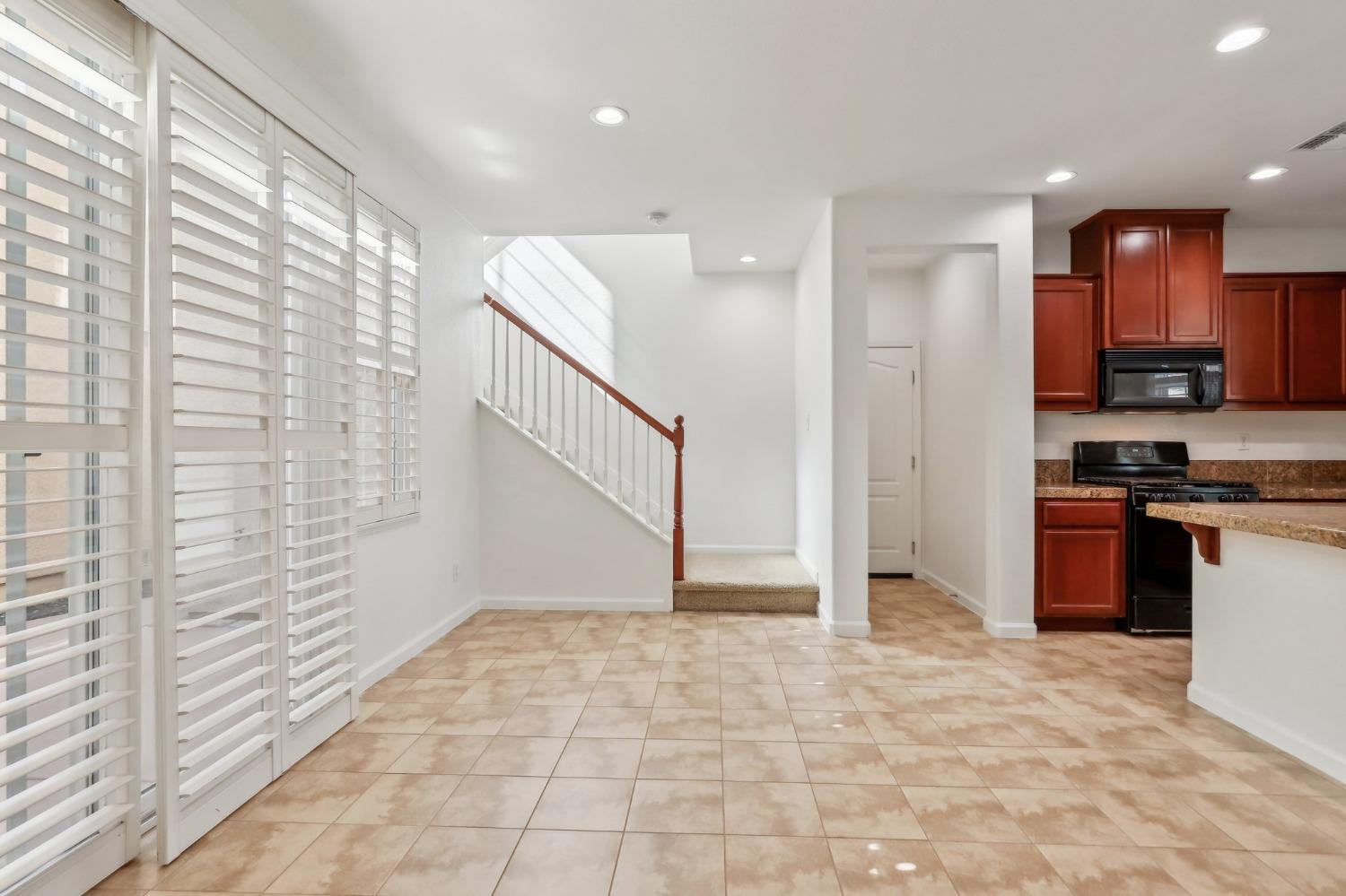 570 Wapello Circle