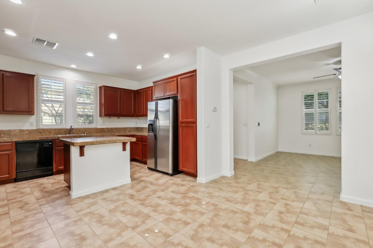 570 Wapello Circle