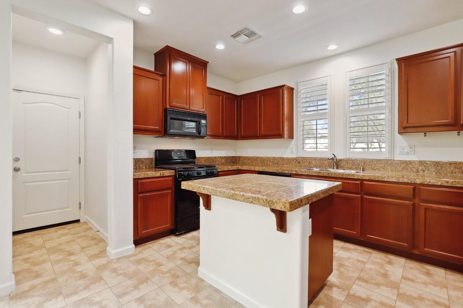 570 Wapello Circle