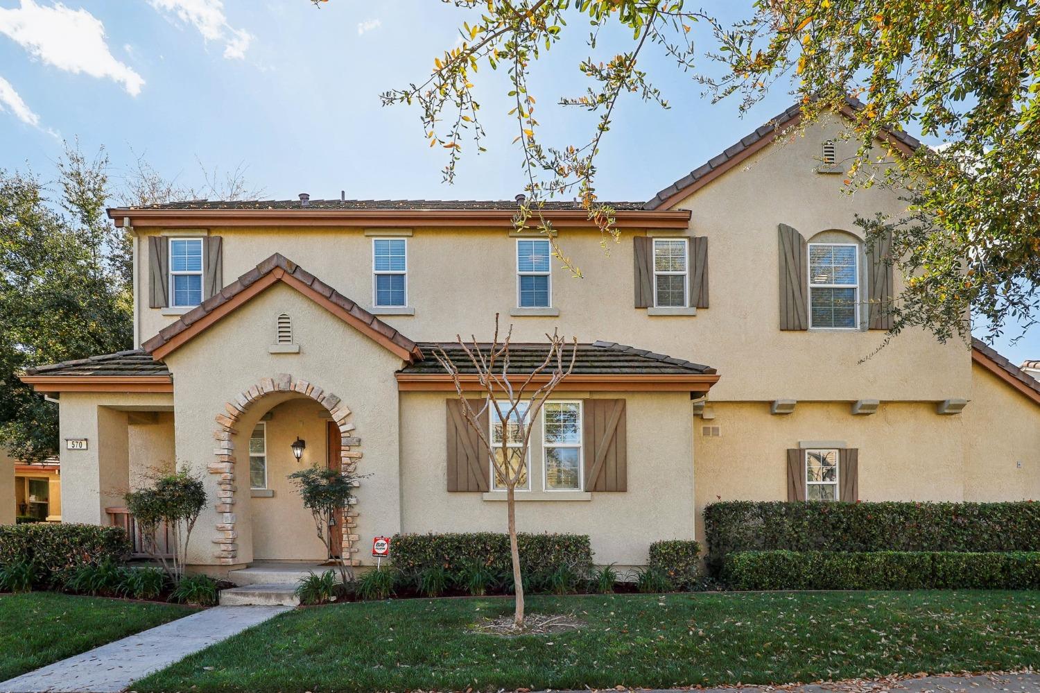 570 Wapello Circle