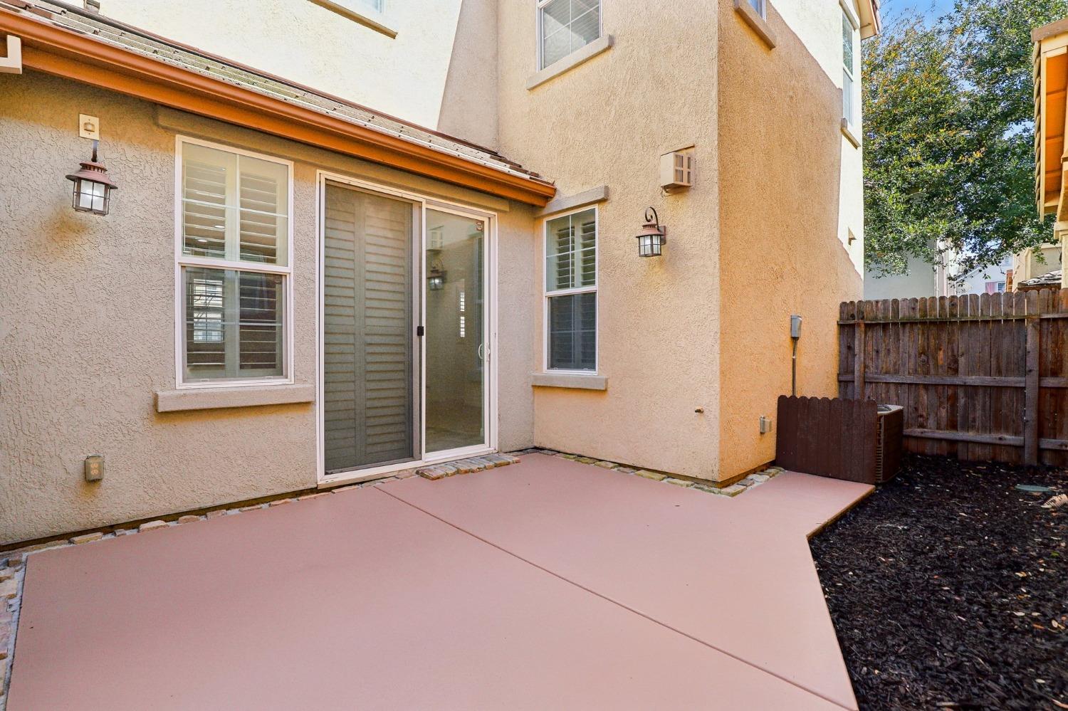 570 Wapello Circle
