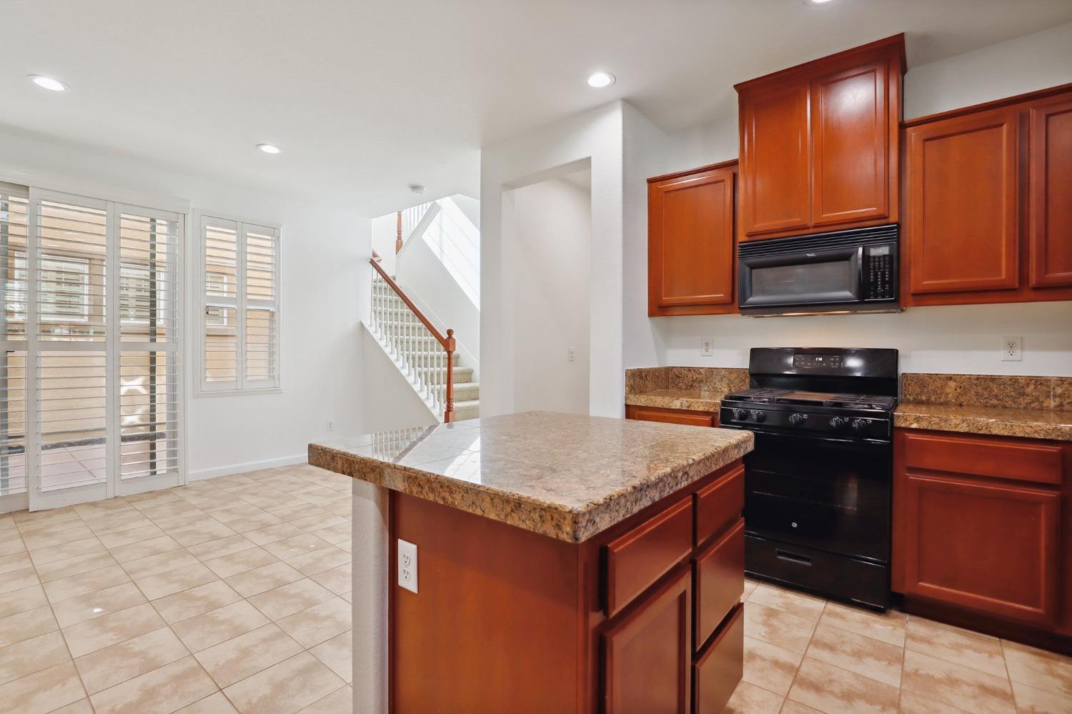 570 Wapello Circle