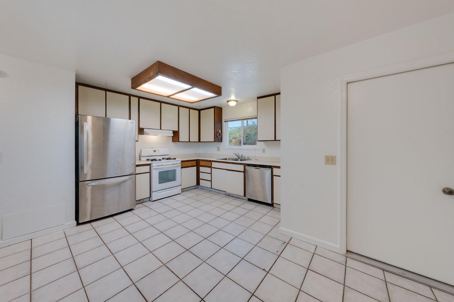 1461 4th Street