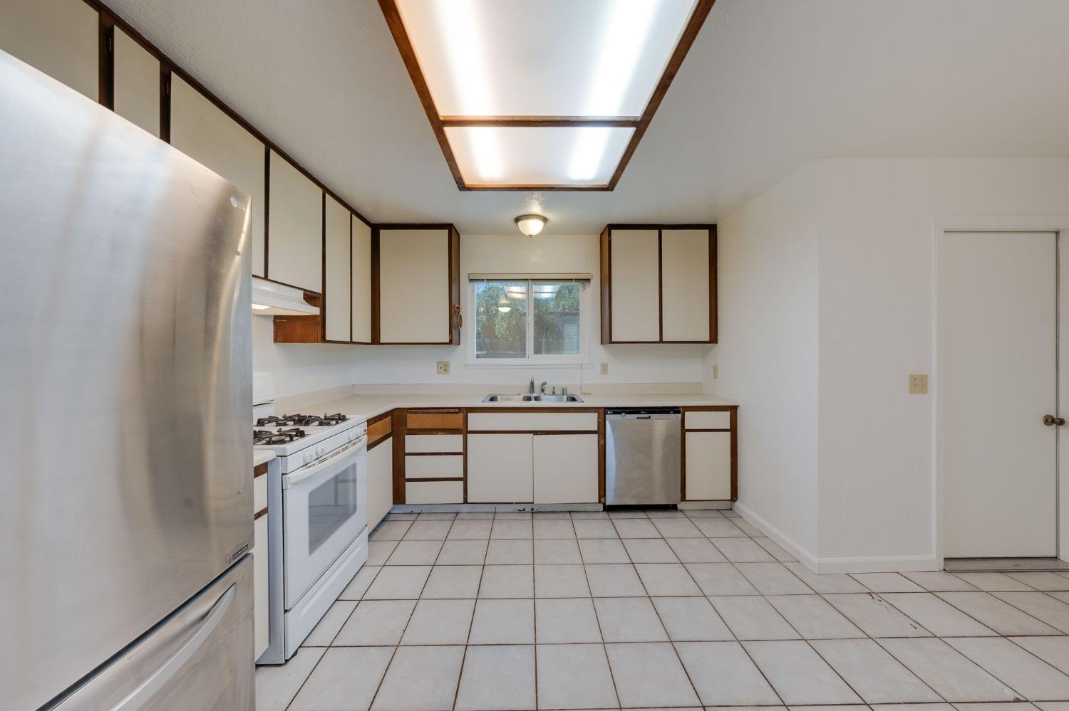 1461 4th Street