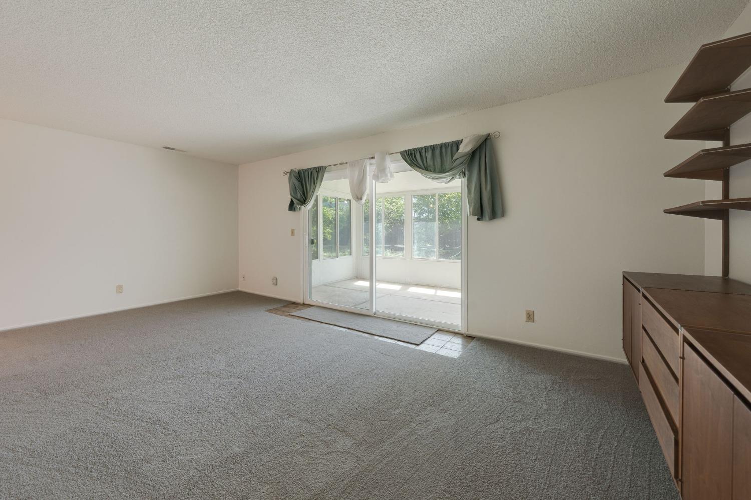 1461 4th Street