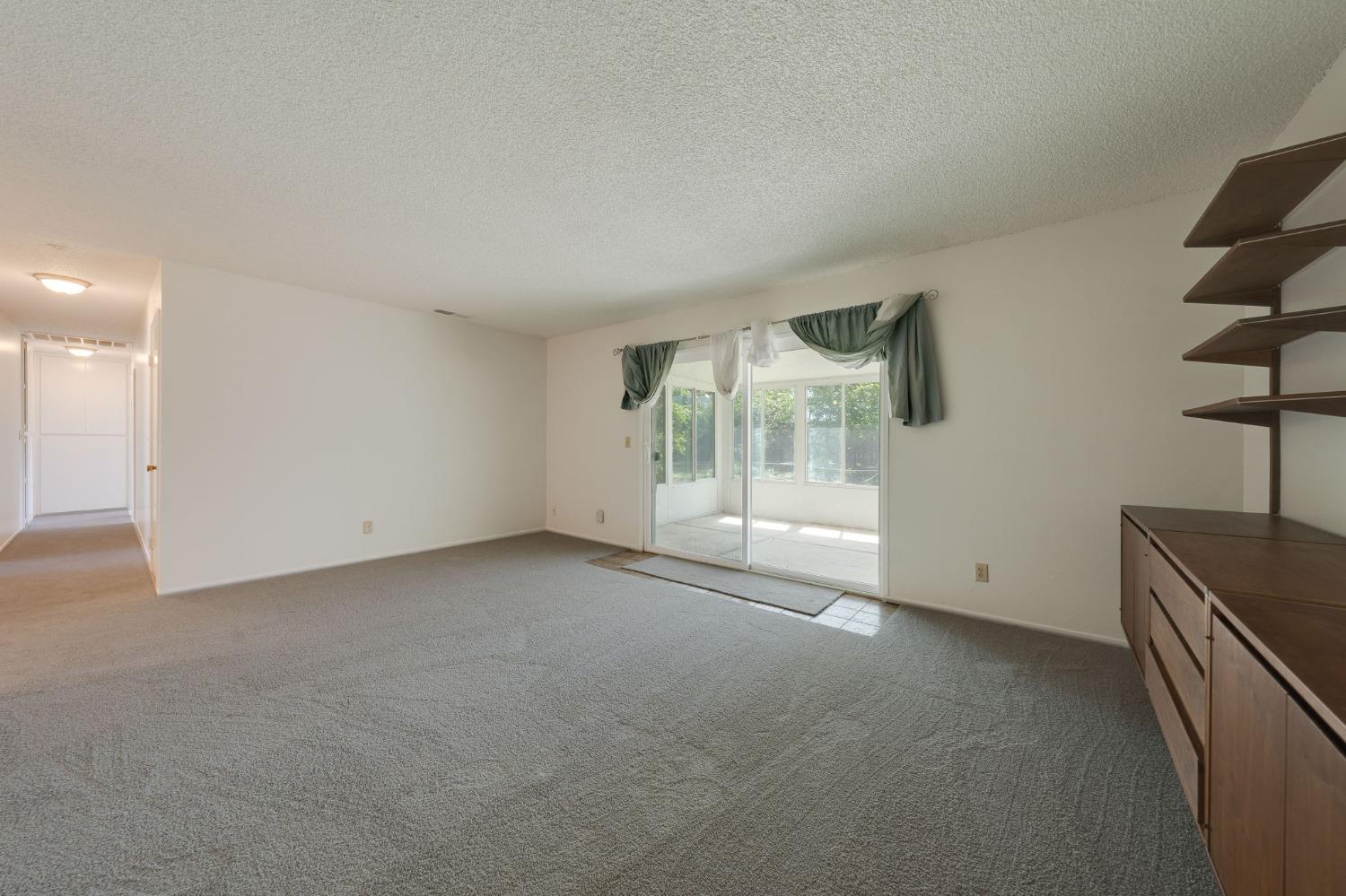 1461 4th Street