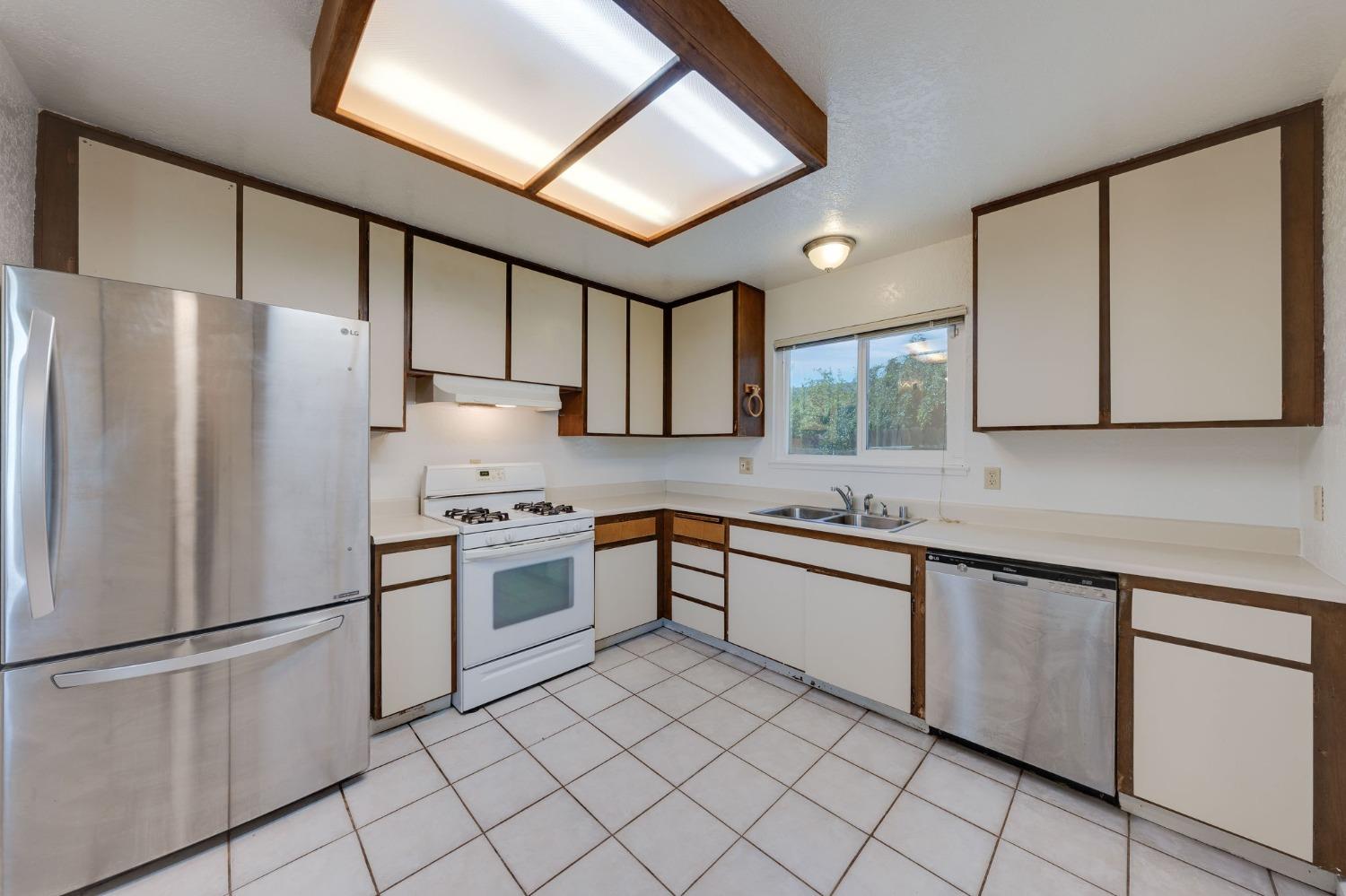 1461 4th Street
