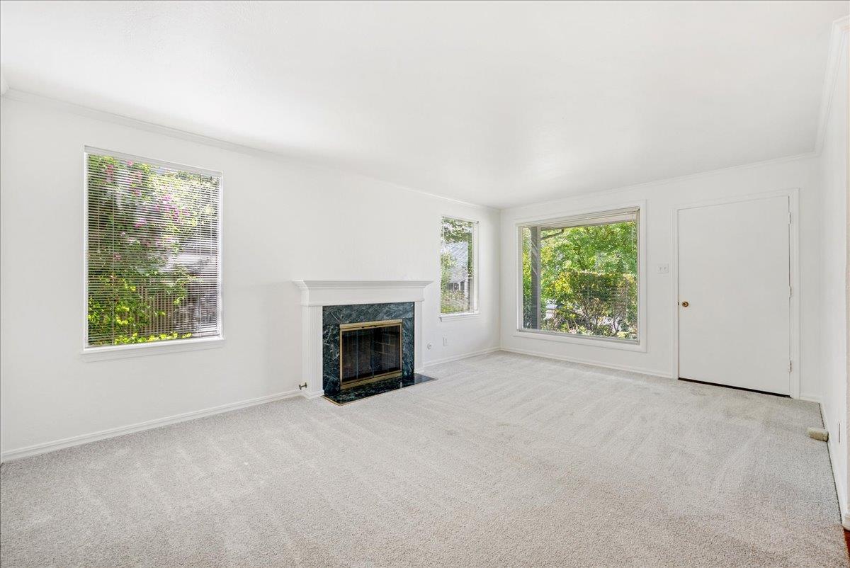 4125 Lusk Drive
