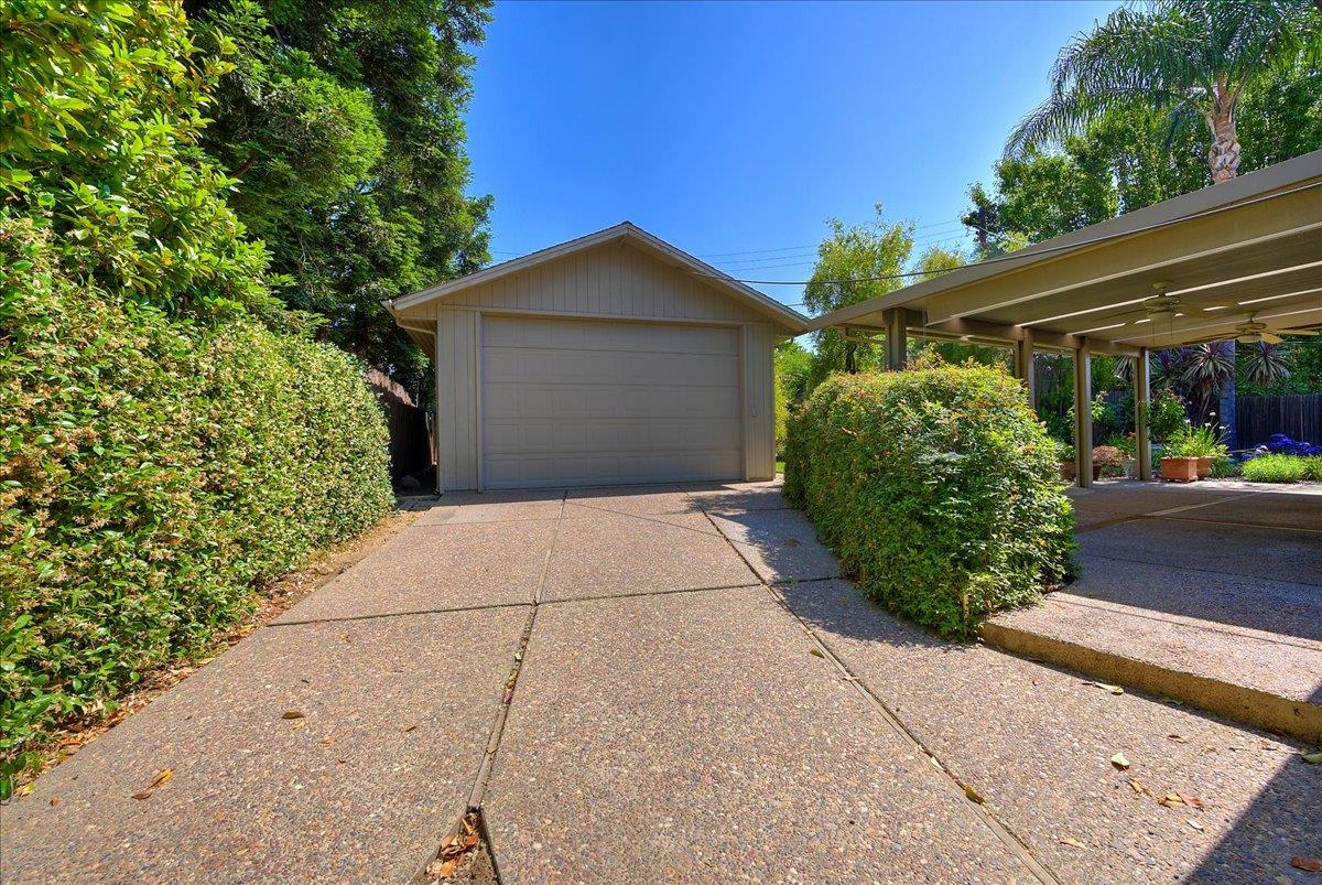 4125 Lusk Drive