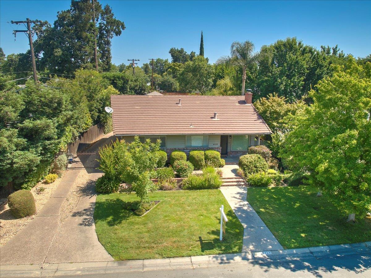 4125 Lusk Drive