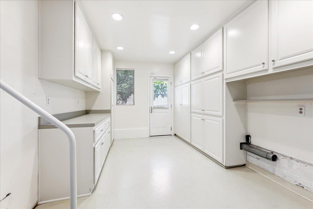 4125 Lusk Drive