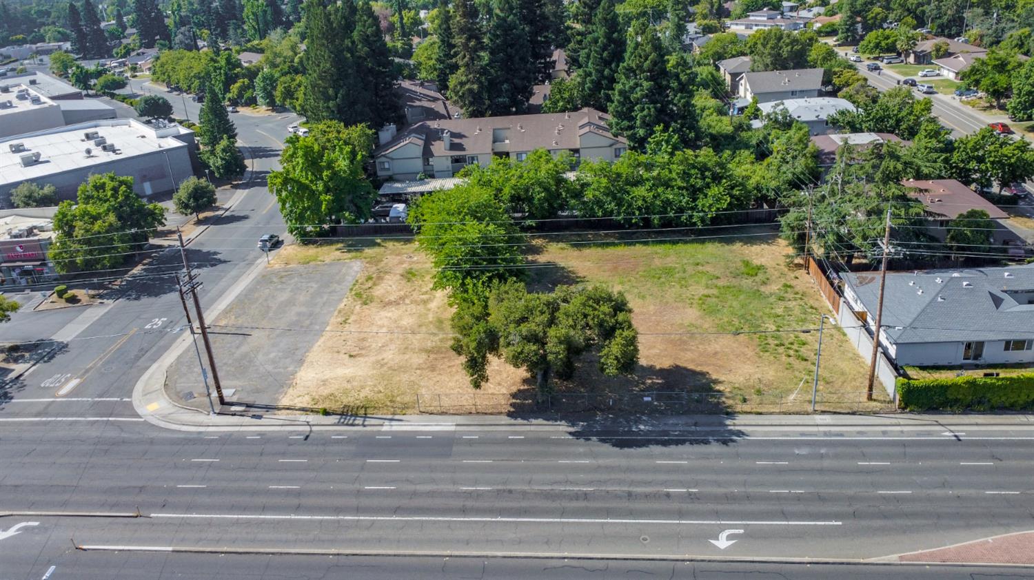 7210 Greenback Lane