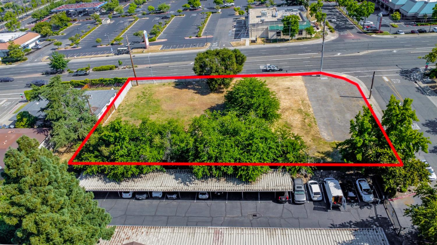 7210 Greenback Lane
