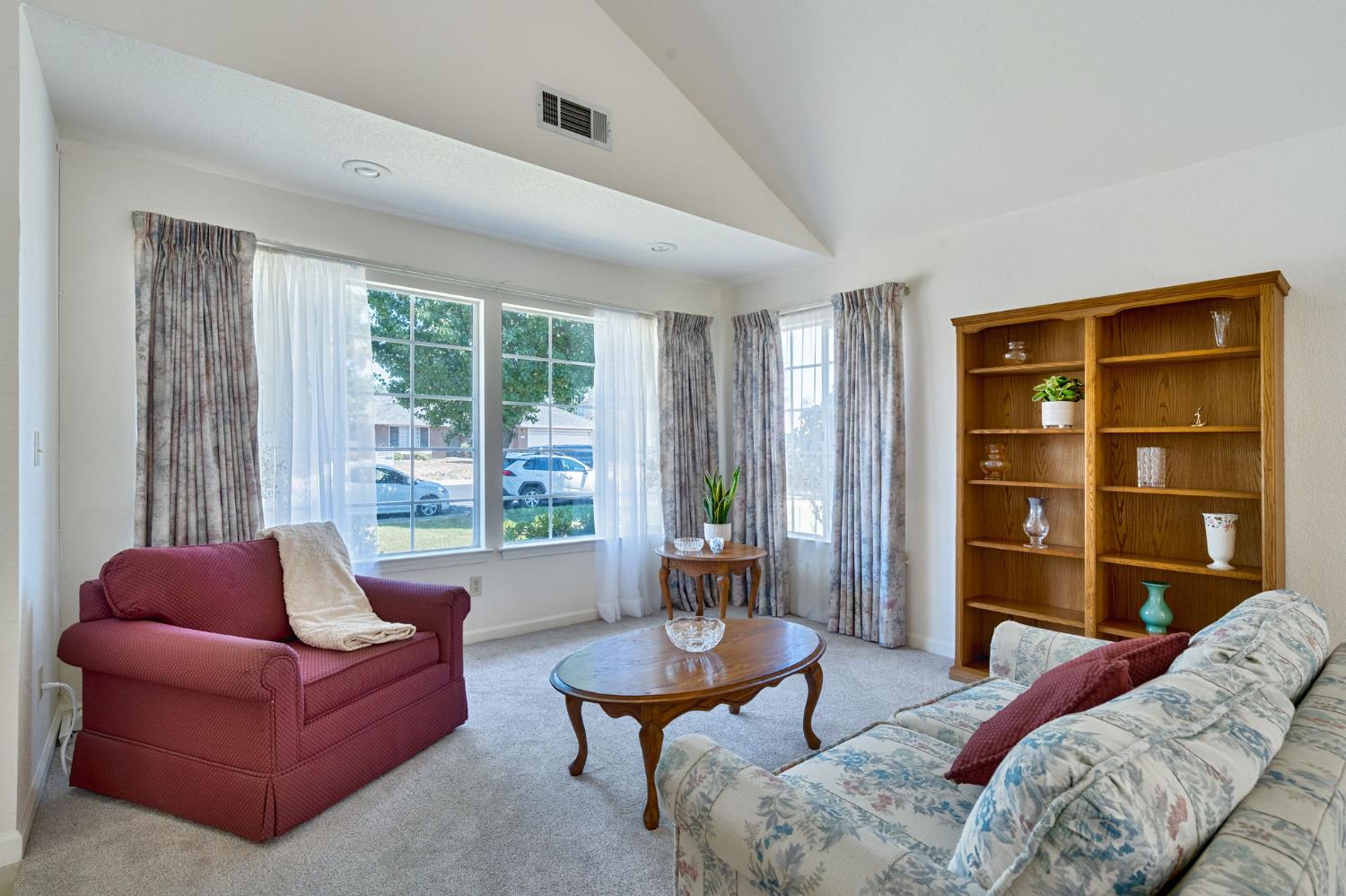 5827 Saint Thomas Court