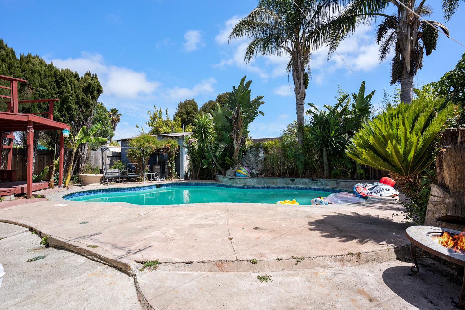 3611 Pine Street