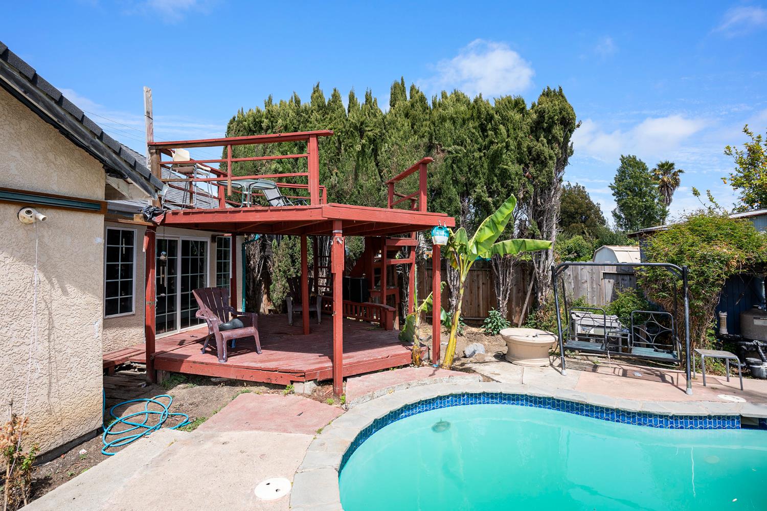 3611 Pine Street