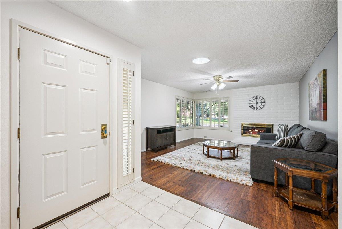 11600 Gold Country Boulevard