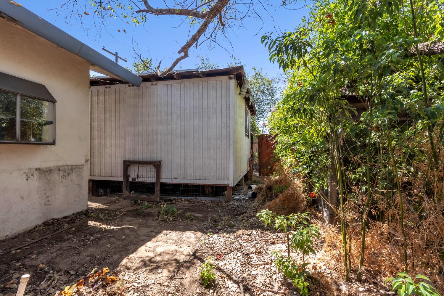 2104 Bowling Green Drive