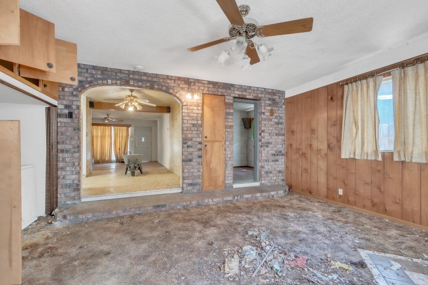 2104 Bowling Green Drive