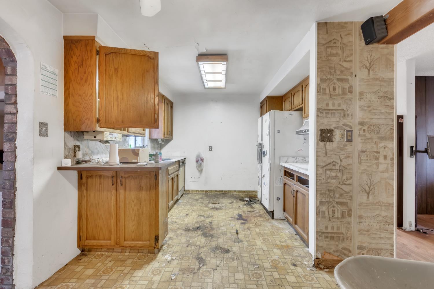 2104 Bowling Green Drive