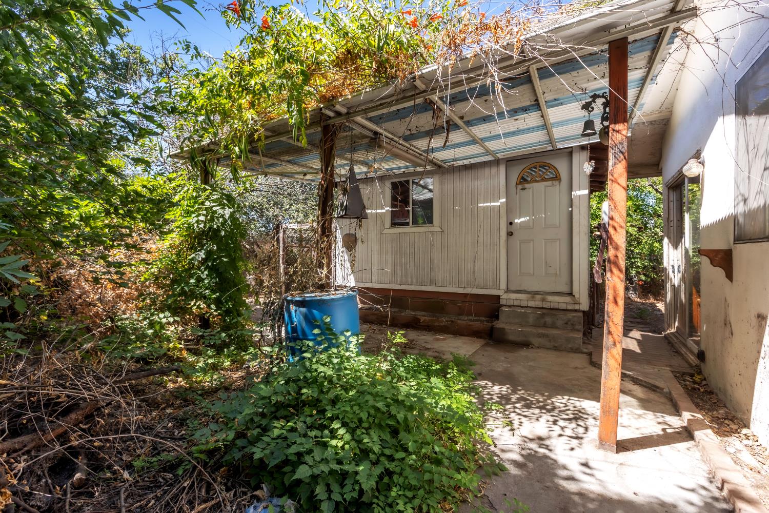 2104 Bowling Green Drive