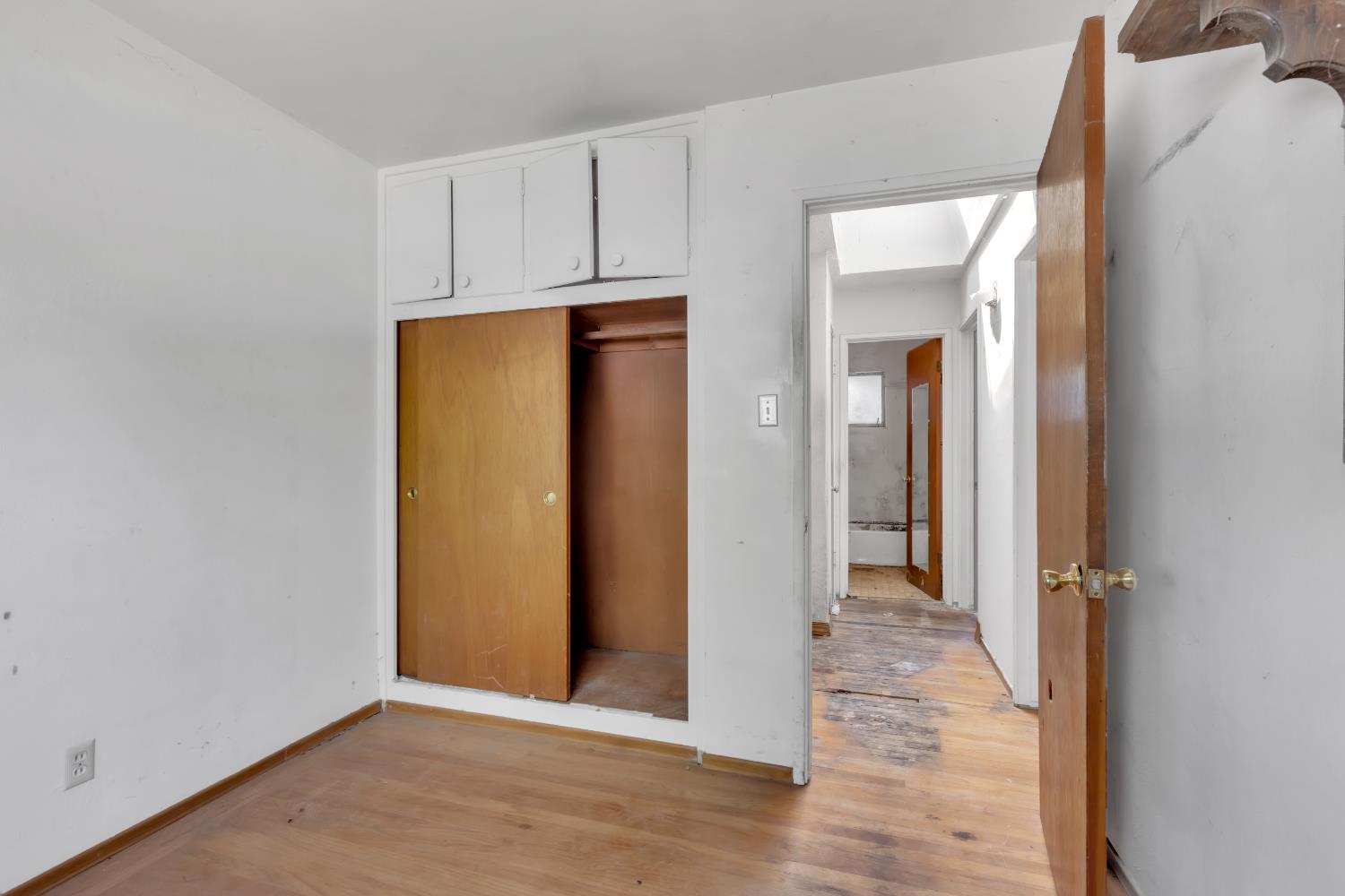 2104 Bowling Green Drive