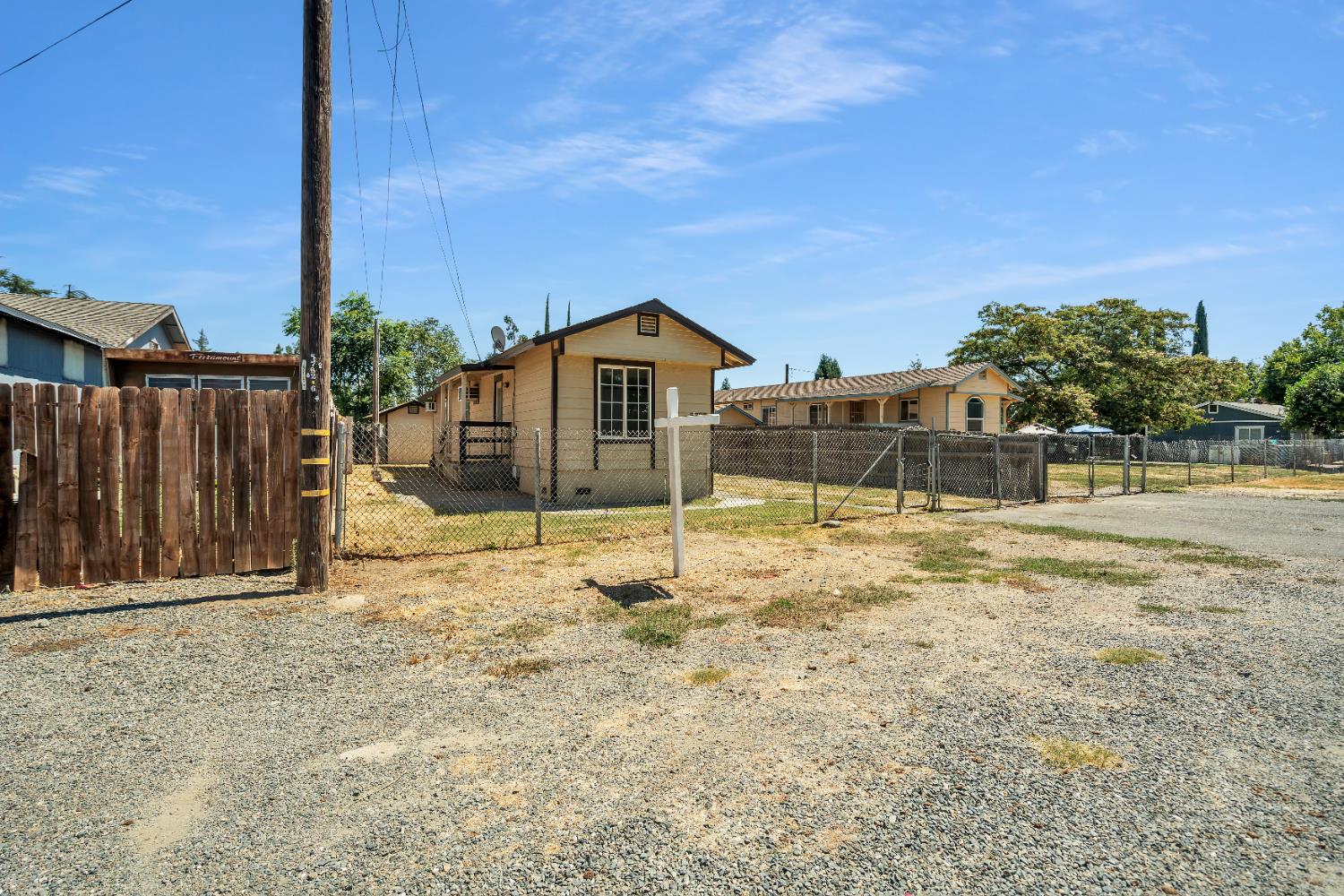 5783 Riverside Drive
