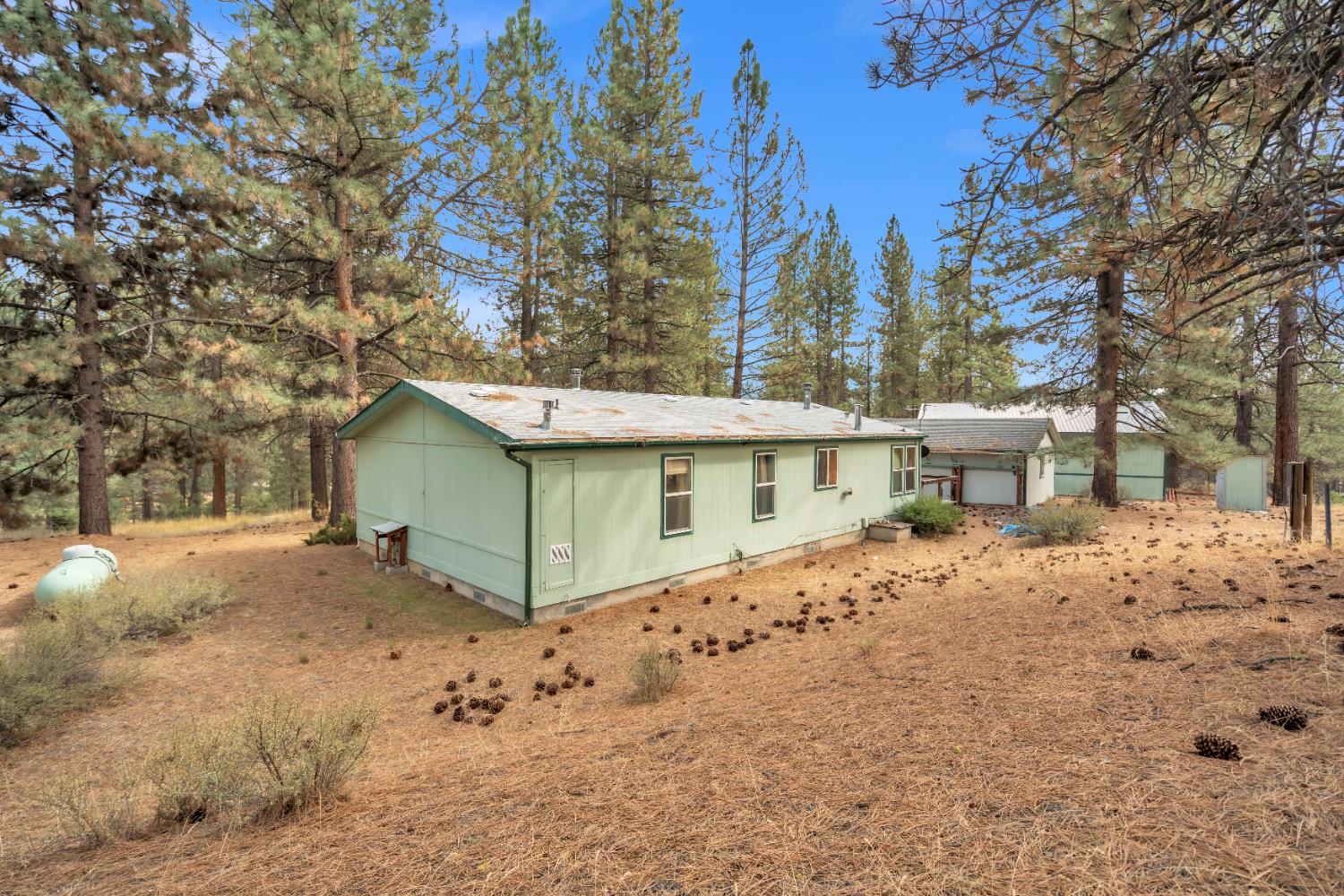 76587 Aspen Drive